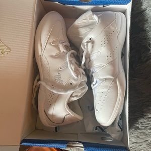 Varsity Spark Cheer Shoes size 7